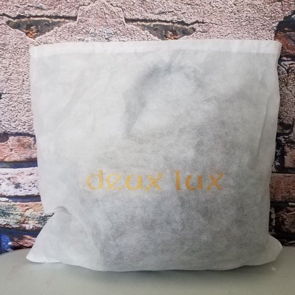 Deux Lux Delaney Mini Duffel Bag w/Duster Bag - Picture 8 of 8